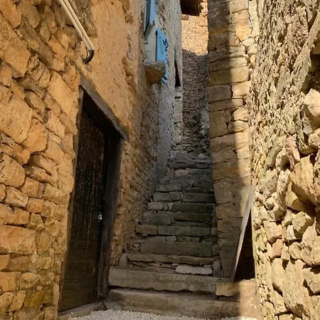 Πανσιόν La Des Ecureuils -